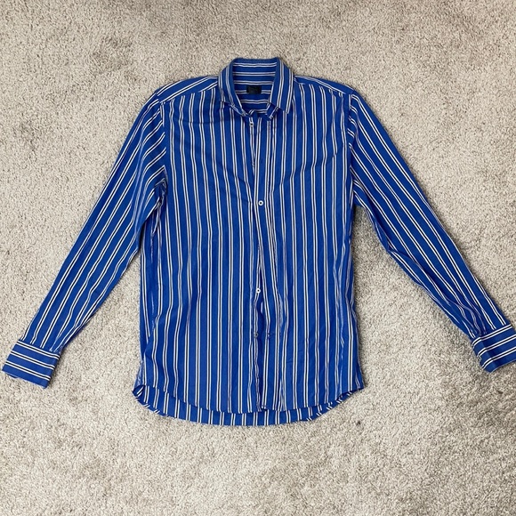 H&M Blue T-Shirt - Picture 4 of 14